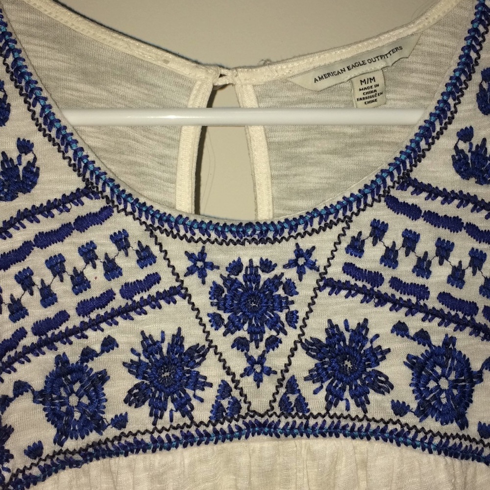 Embroidered tank - Picture 3 of 3